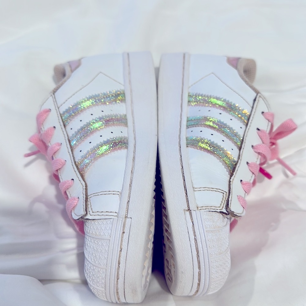 ADIDAS KIDS SUPERSTAR SNEAKERS SIZE 1 1/2 - Picture 9 of 12